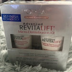 L’ORÉAL ADVANCED REVITALIFT MICRO-DERMABRASION KIT.